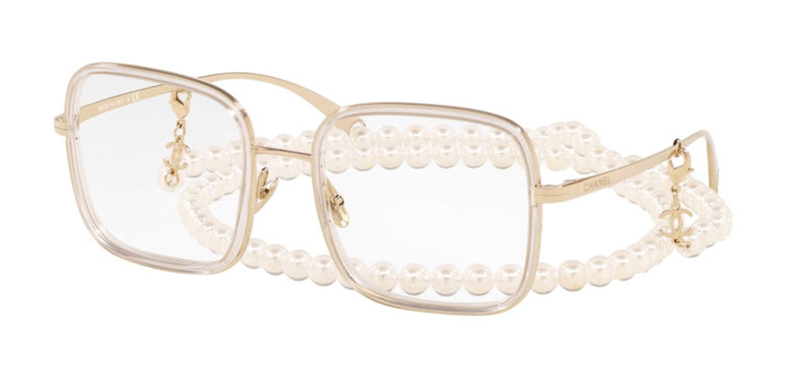 Chanel prickar in två viktiga glasögontrender