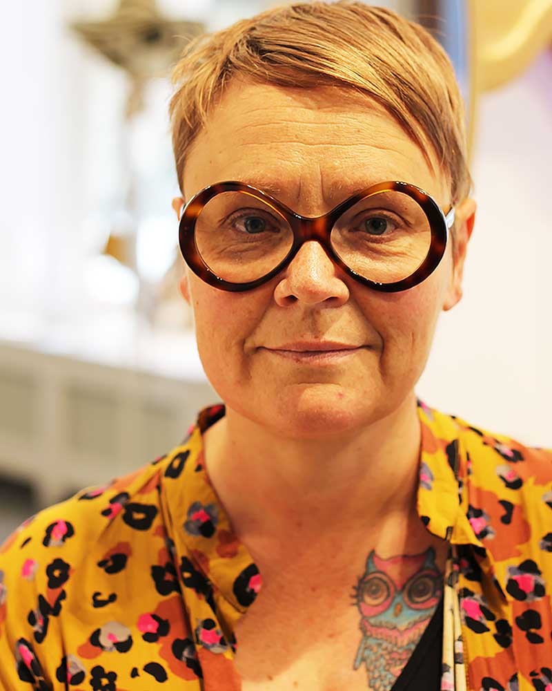 Chloé-glasögon med matchande tatuering